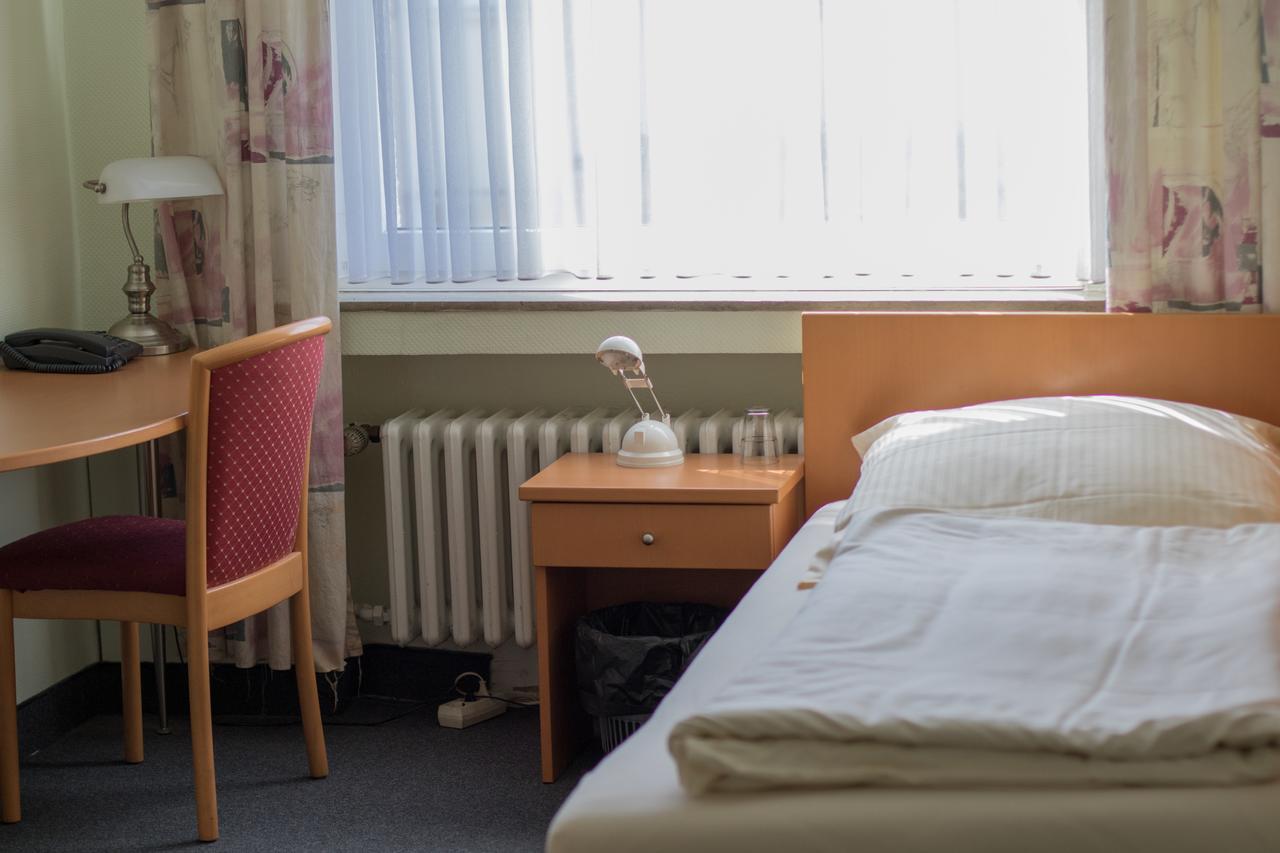 Hotel Alscher Leverkusen Bagian luar foto